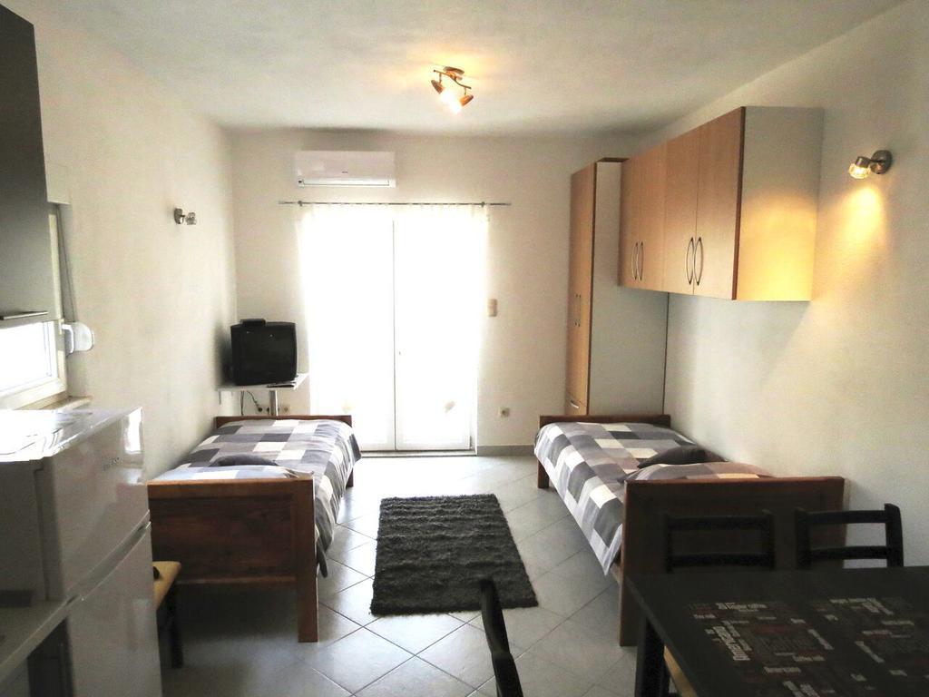 Apartments Ljubicic Podstrana Værelse billede