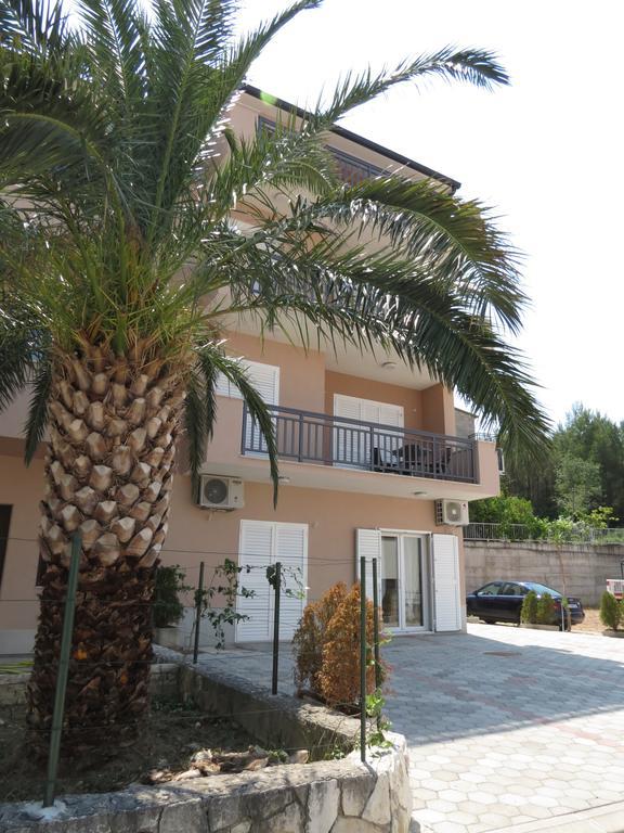 Apartments Ljubicic Podstrana Eksteriør billede
