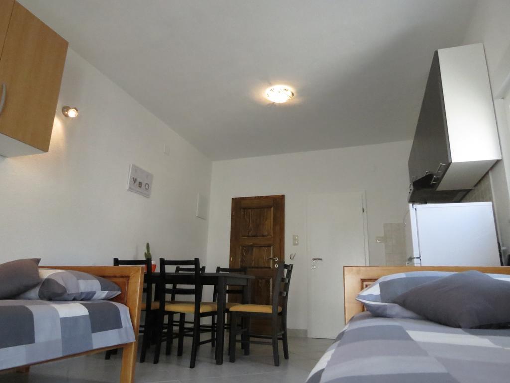 Apartments Ljubicic Podstrana Værelse billede
